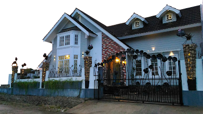 Photos of Lodjie cafe and Pet house