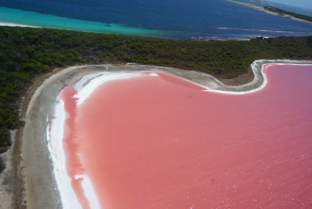 Lake Hillier