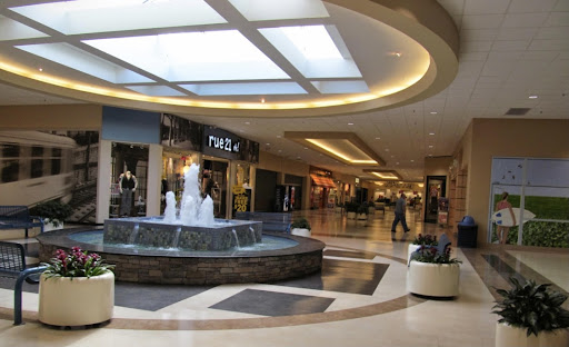 Cross County Mall - Visual