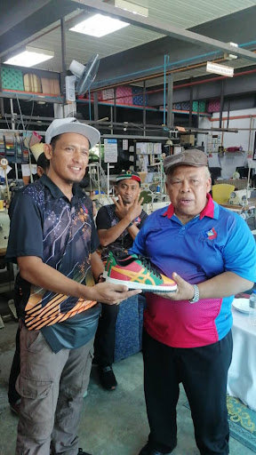 BENGKEL KASUT DAN BEG