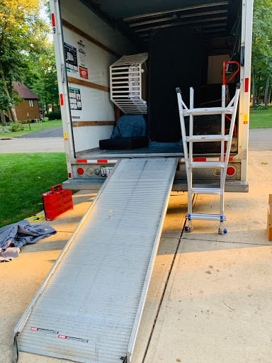 Xtreme Moving,LLC - Visual