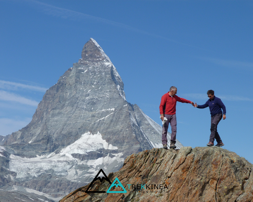 Trekkinea | Agencia de Trekking y Montaña AV-371-AS