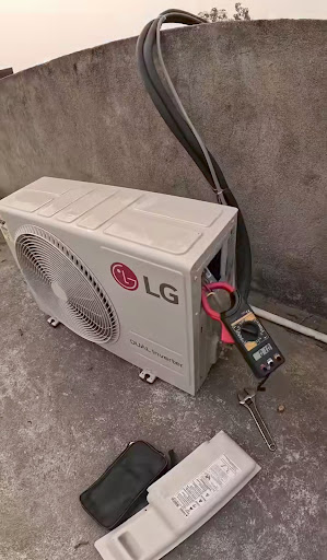 ​Advanced inverter AC testing in Paschim Puri! ⚡ Checking system parameters and amperes to ensure… post image