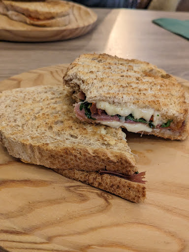 Toast & Tosti - Thumbnail