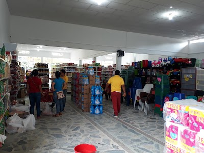 Photos of Merca Exito El Hogar 3