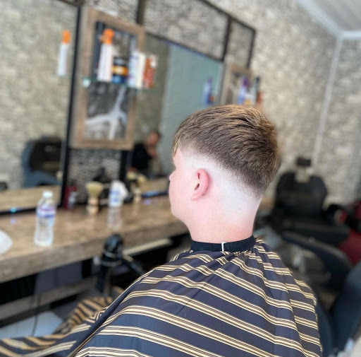 Luan Salon