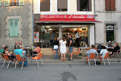 Photo 3 - Café Bar d'Annie (Annie's Bar)