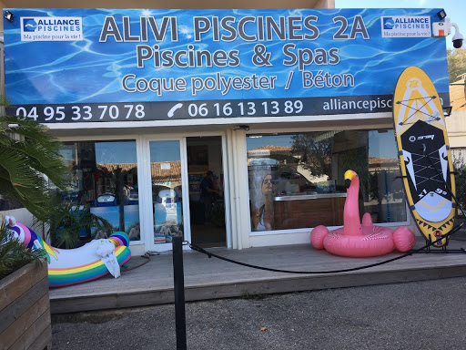 Photo de Ma Pool by STE Services Piscines - Création Réalisation Entretien de piscine haut de gamme en Corse du Sud à Bonifacio (20169)