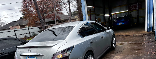 Lucho's Auto Repair - Thumbnail