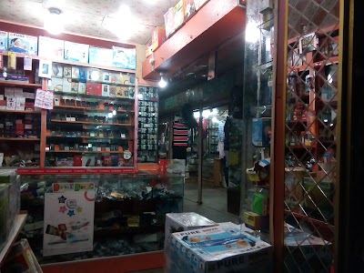 Photos of Lama New Market