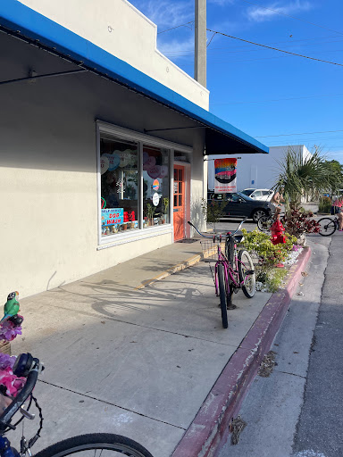 Lilly & Lola's Pet Boutique