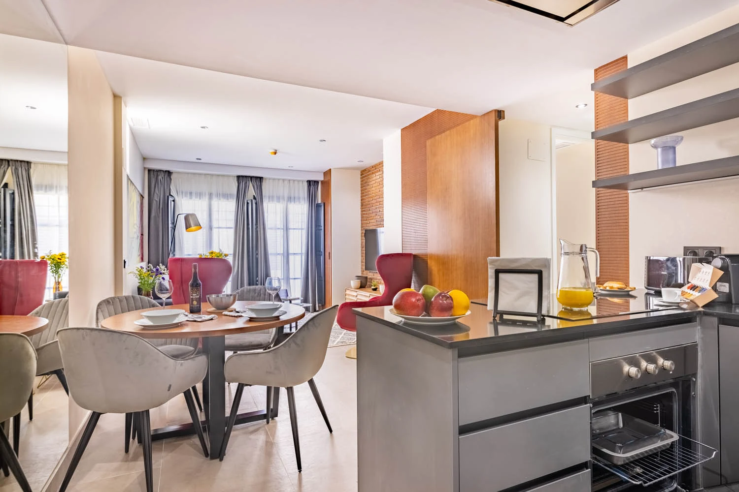 Home Art Apartments Soho by Welcomer Group