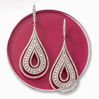 Photos of Ross Simons Jewelry Store in Warwick, RI