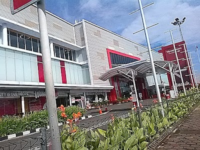 Photos of TRANSmart Carrefour Cilandak Kko