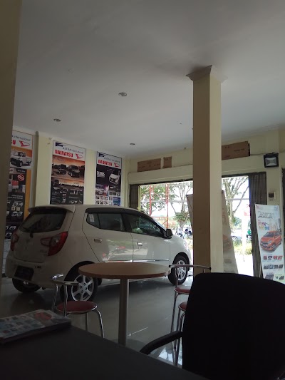 car-dealer