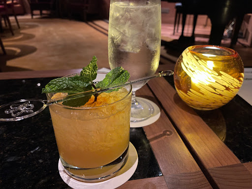 Lewers Lounge - Thumbnail