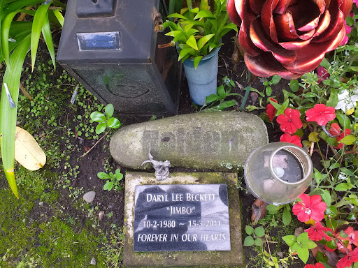 Canterbury Memorial Gardens