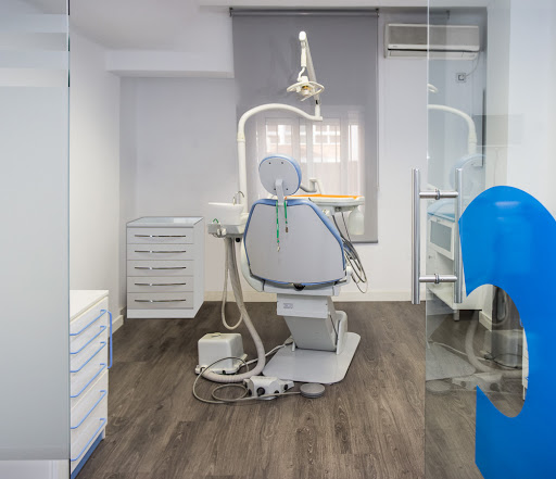 Clínica Dental Dr Munir - Thumbnail