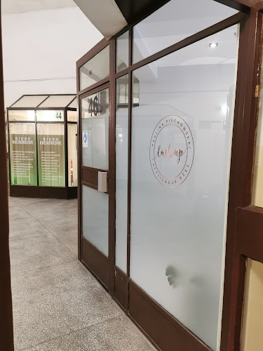 Stylizacja rzęs Białystok - LASH UP - Rzęsy - Paulina Piechowska - Salon piękności