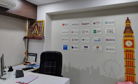 Af1qipovluf7h21zydimo8wh4q93cixnfz4trsfu33wt=s477 K No