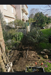 Photo n°10 de Moura Multi-Service - Entreprise de Multi-Service / Nettoyage/ Peinture / Toiture/ Rénovation à Sorède (Service d'élagage)