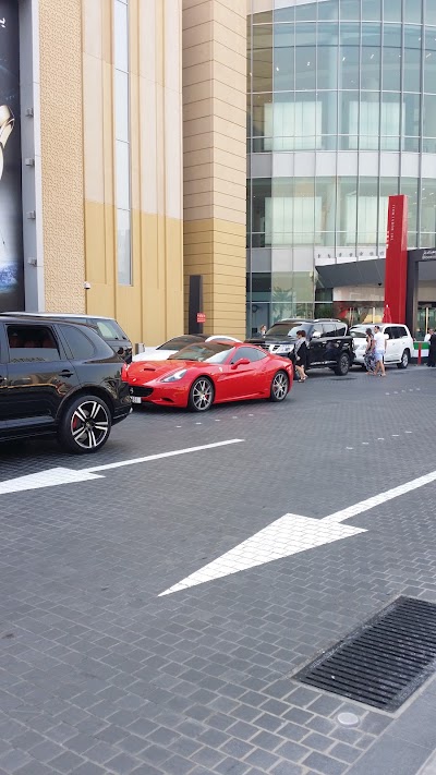 Photos of Grand Parking | Dubai Mall