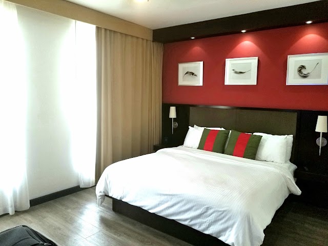 Spanish Court Hotel