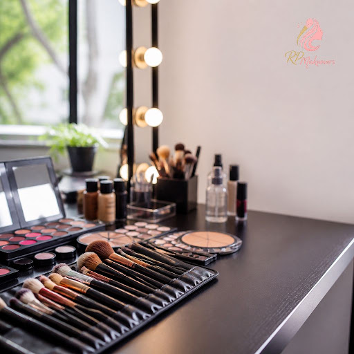 ✔️ Professional makeup artist course with live practice on models and real clients post image
