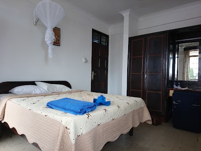 Photos of Manson Hotel