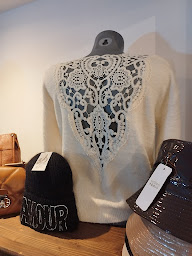 Photo n°11 de le dressing à Lamalou-les-Bains (Magasin de vêtements pour femmes)