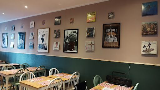 Photo 5 - Comme Chez Soi Restaurant