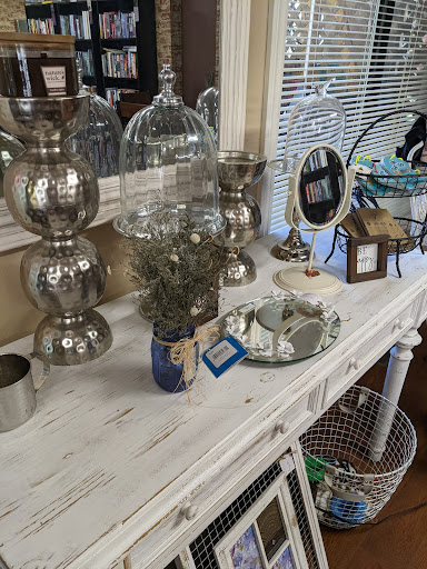 Rural & Rustic Home - Thumbnail