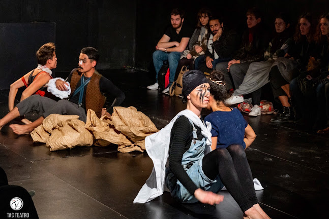 TAC Teatro - École