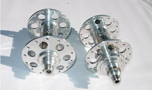 Photo n°11 de Flr. Victor ou Franck LE RENARD à Laval (Magasin de roues)