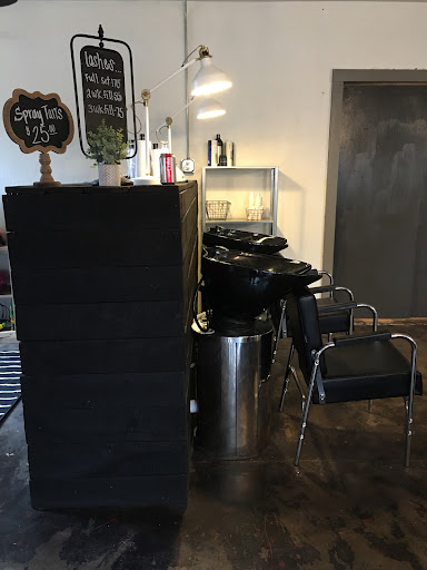 Studio 75 Salon - Thumbnail