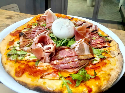 Photo 1 - A La Tour de Pizz | Pizzeria & Burger Rochefort du Gard |