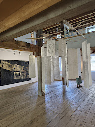 Photo n°27 de La Minoterie Nay / Association Nayart à Nay (Centre d'art)