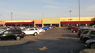 Photos of Johnson Creek Premium Outlets