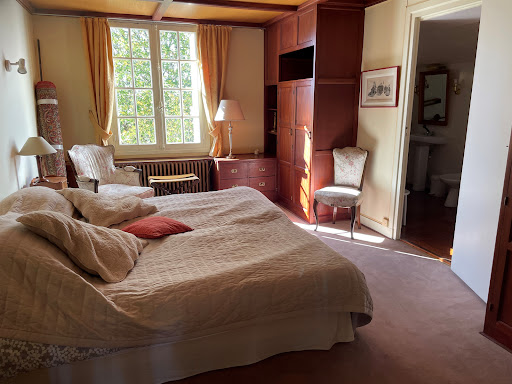 Photo de Le Pré aux Moines : Maison de Maître avec Piscine Chauffée et Parc Privé en Charente-Maritime à Fontcouverte (17100)