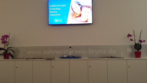 Katrin Brunz - Visual