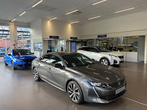Photo n°2 de PEUGEOT CAR Avenue Longwy à Lexy (Concessionnaire Peugeot)