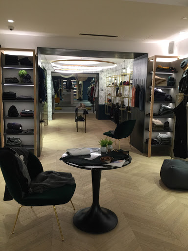 Lamanda Femme Gallery - France