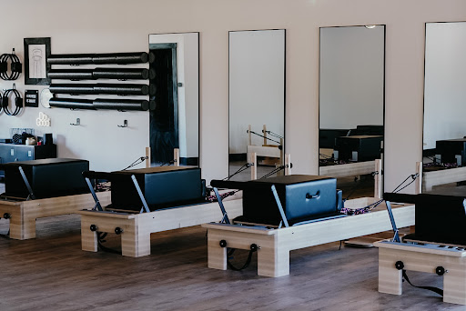 Move Pilates Studio - Visual