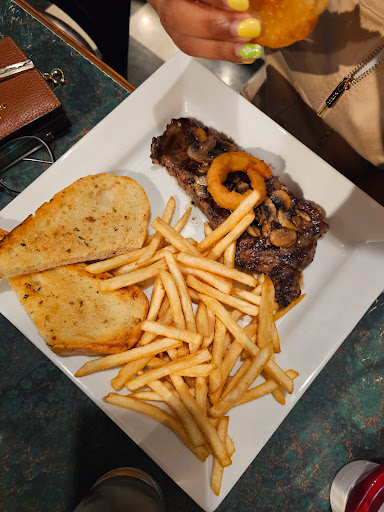 Tracks Pub - Visual