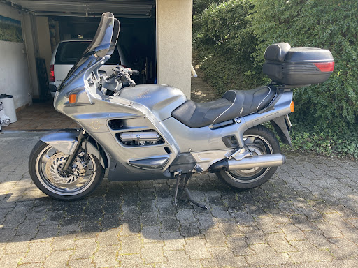 Mot'Home, entretien et réparation moto à domicile Gallery - France