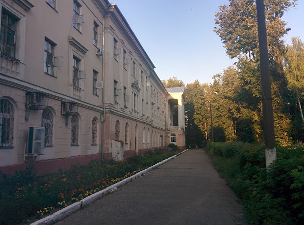 Поликлиники и поликлинические отделения в Яранске адреса, справочная информаци