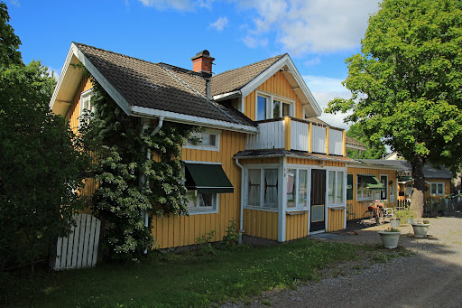 Esters Cafe - Visual
