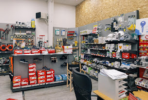 Photo n°26 de Au Forum du Bâtiment - Quincaillerie Périgny à Périgny (Fournisseur de gaz de soudage)