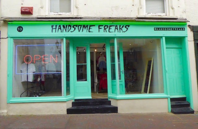 Handsome Freaks