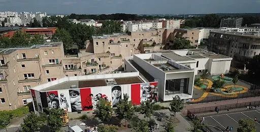 School La Poule Rousse Recreation Center Raymond Queneau - Thumbnail